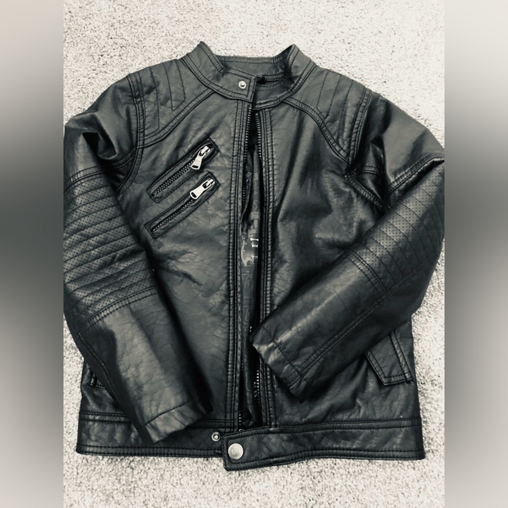 Boys Urban Republic Size 8 faux leather jacket